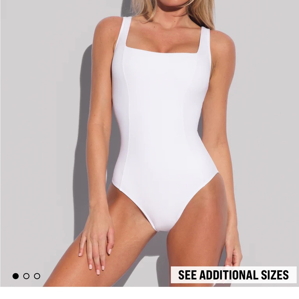 TA3 squarey regular/long swimsuit